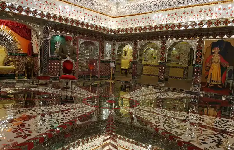 Sheesh Mahal (2)